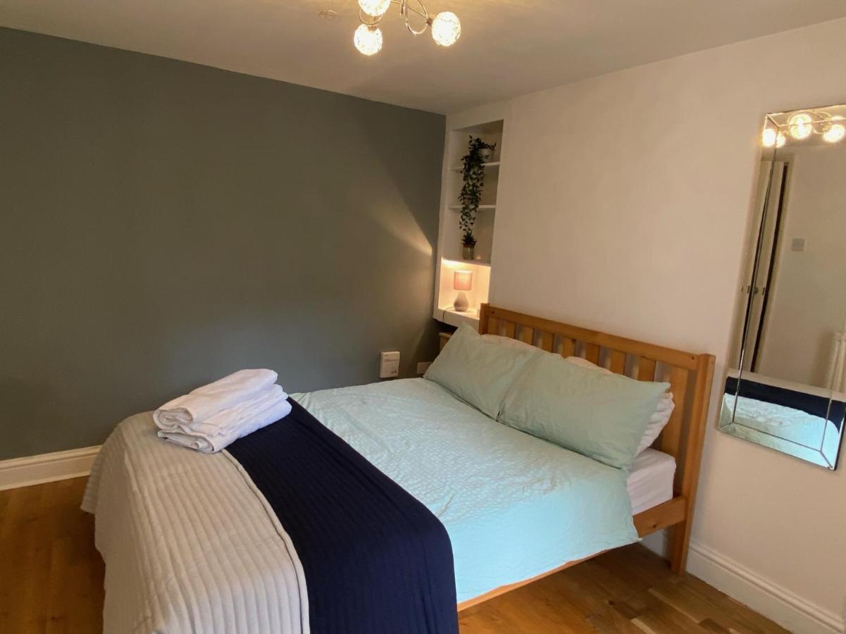 Spacious 2-Bed Flat With Garden, 3 Minutes Walk From Oval Tube Station 런던 외부 사진